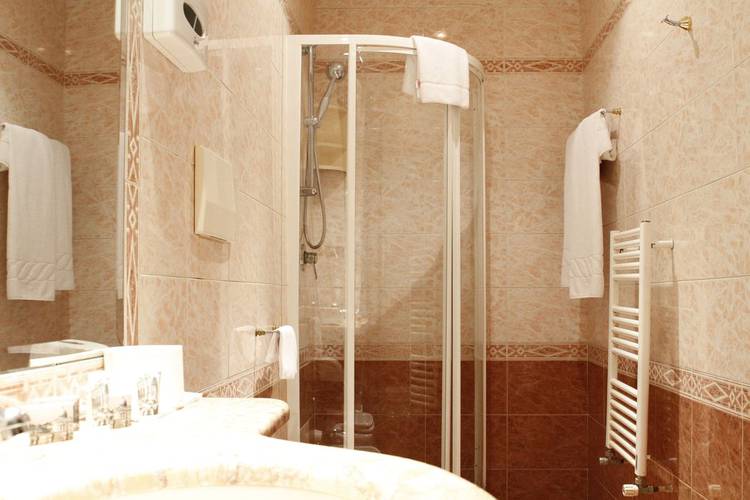 Standard triple room genio hotel rome Standard triple room genio hotel rome