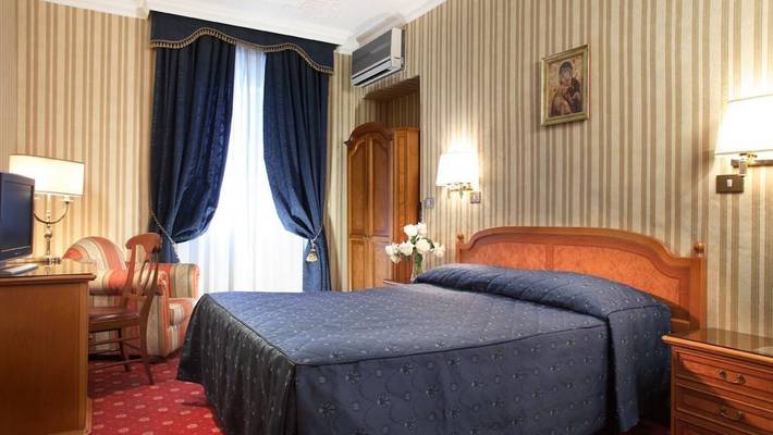 Habitación triple estándar Hotel Genio Roma