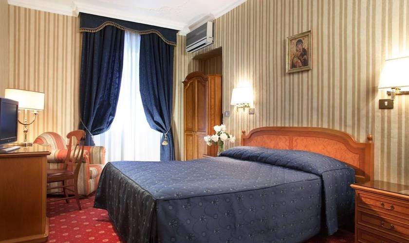 Habitación triple estándar Hotel Genio Roma